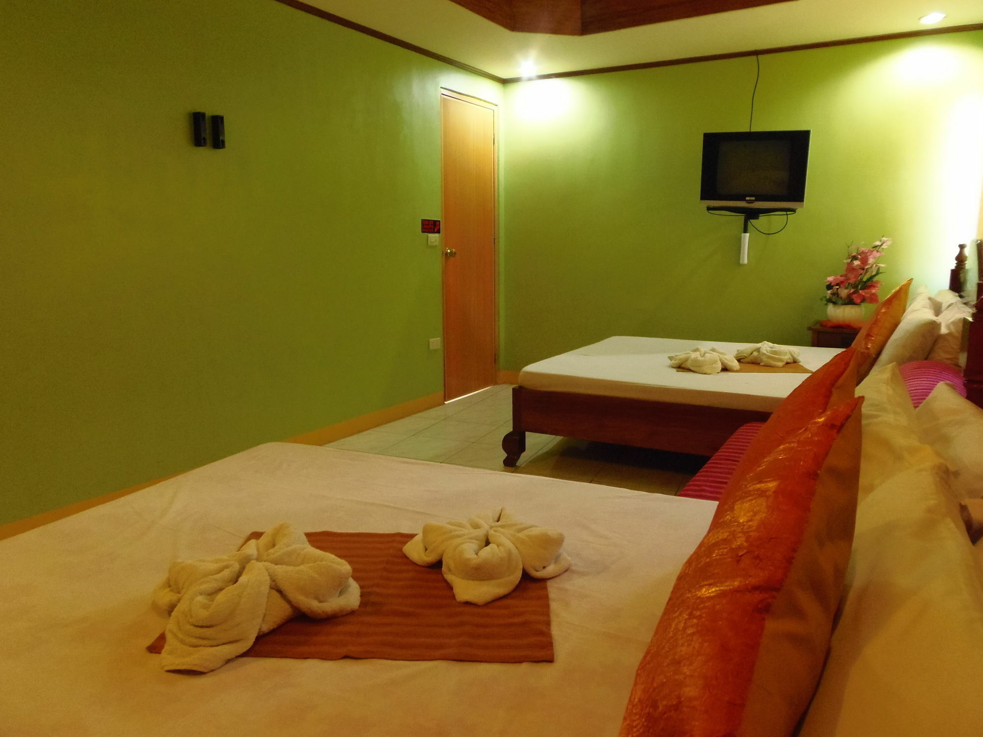Palanca Guest House Coron Exterior photo